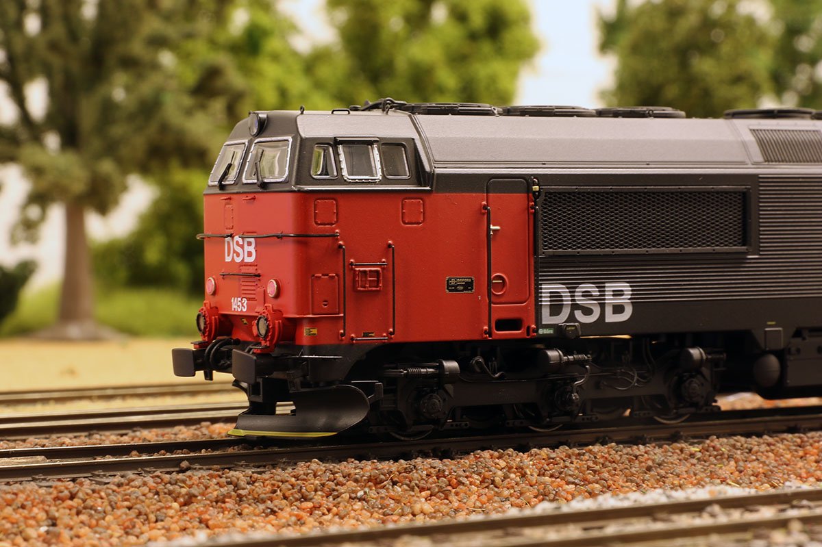 dsb-mz-1453-ac-med-lyd-ac-med-lyd-df-modeltog